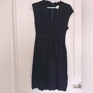KATE SPADE NEW YORK wrap neckline Midi Black Dress with bow detail size 2
